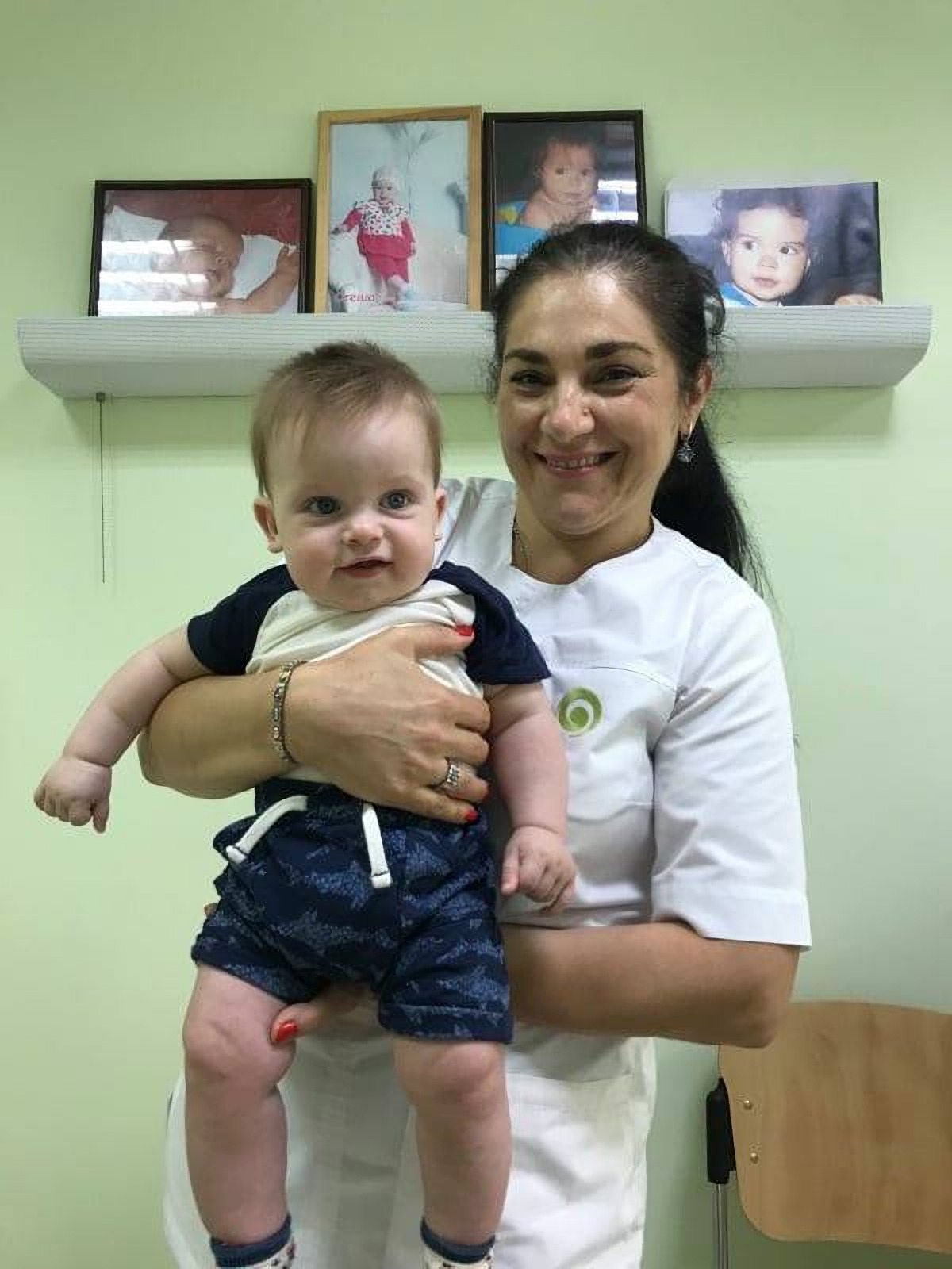 Dziecko w Centrum Medycznym Nadia w Kijowie Ukraina
