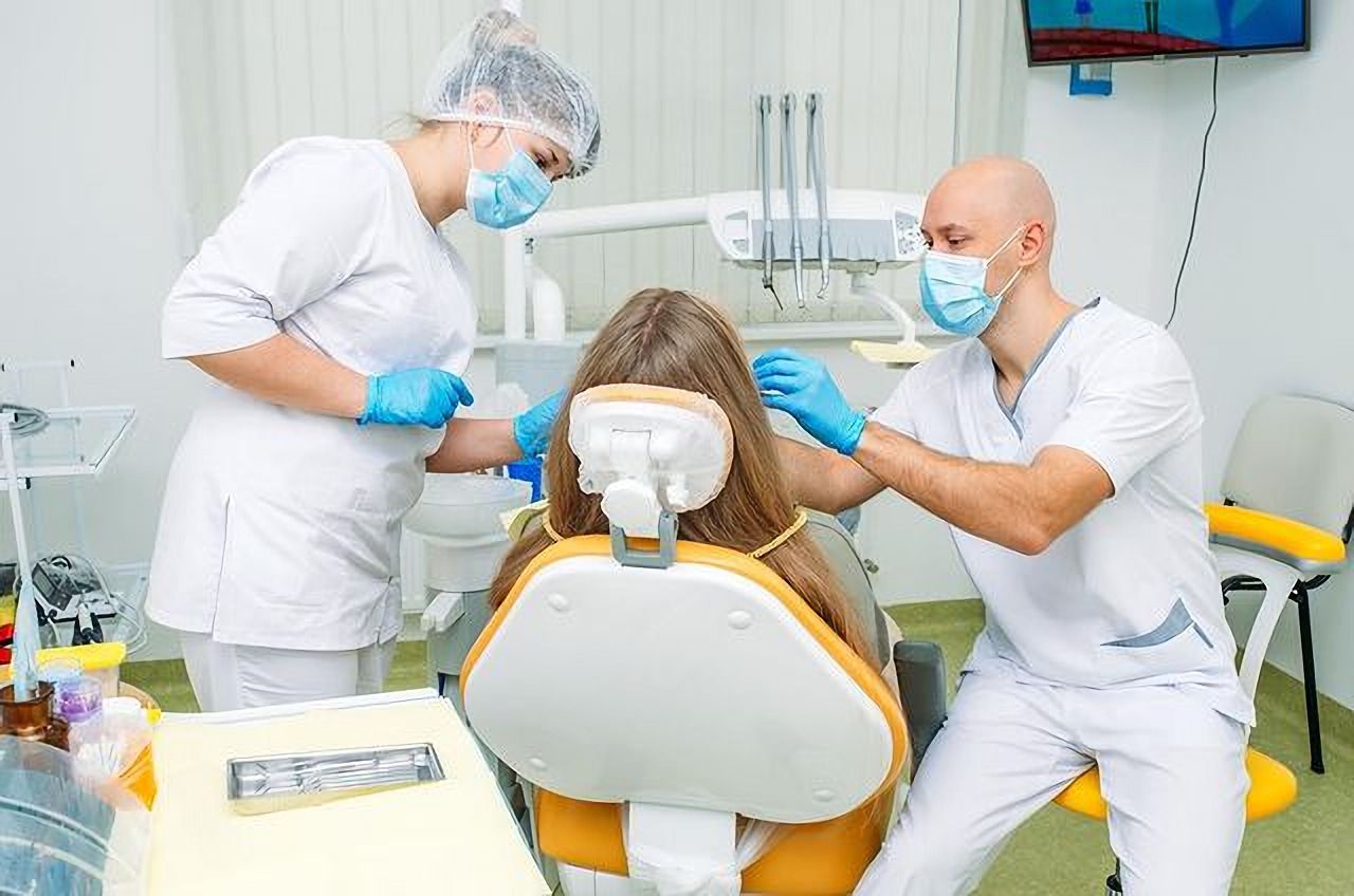 Leczenie w klinice stomatologicznej Your Dentist w Odessie Ukraina